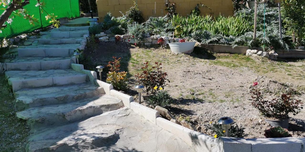 הוילה Iznájar Cortijo De La Cruz מראה חיצוני תמונה