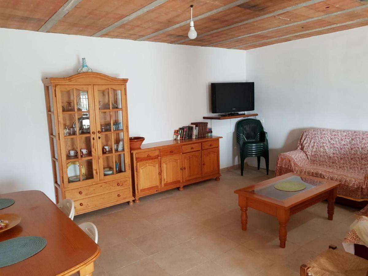 הוילה Iznájar Cortijo De La Cruz מראה חיצוני תמונה