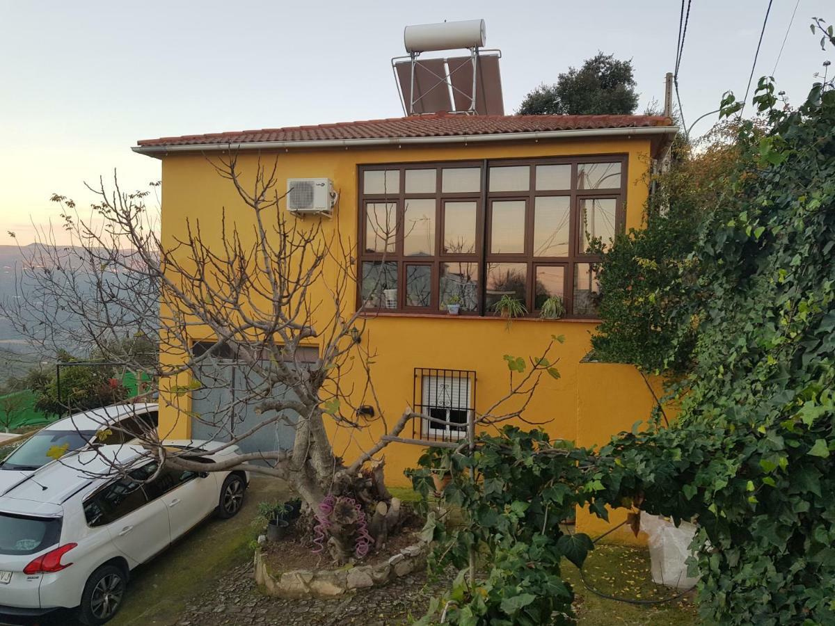 הוילה Iznájar Cortijo De La Cruz מראה חיצוני תמונה